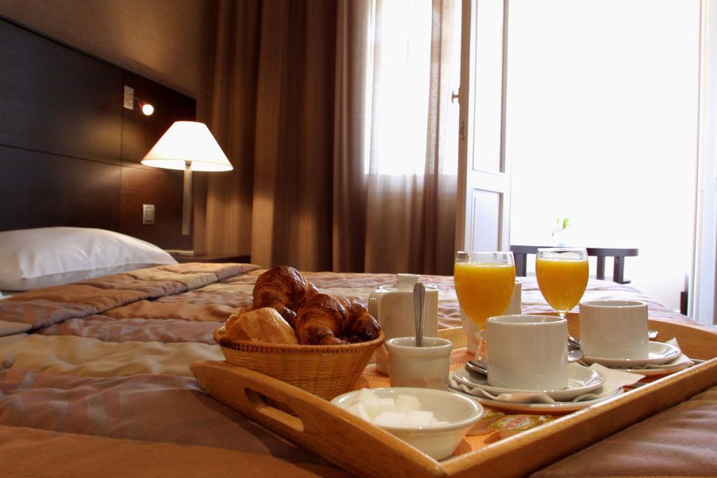 Hotel Restaurant L'Hirondelle Дюнкерк Экстерьер фото