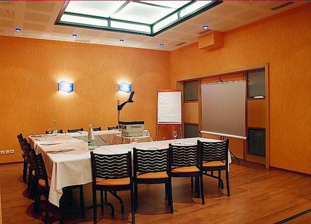 Hotel Restaurant L'Hirondelle Дюнкерк Экстерьер фото